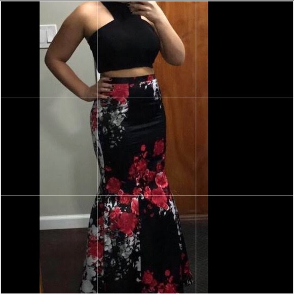 Prom Dress - Picture 3 of 4